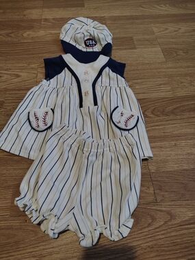 Vintage Le Top 3 Piece Girls 3 Months Pinstripe Baseball Dress Set Bloomers Hat